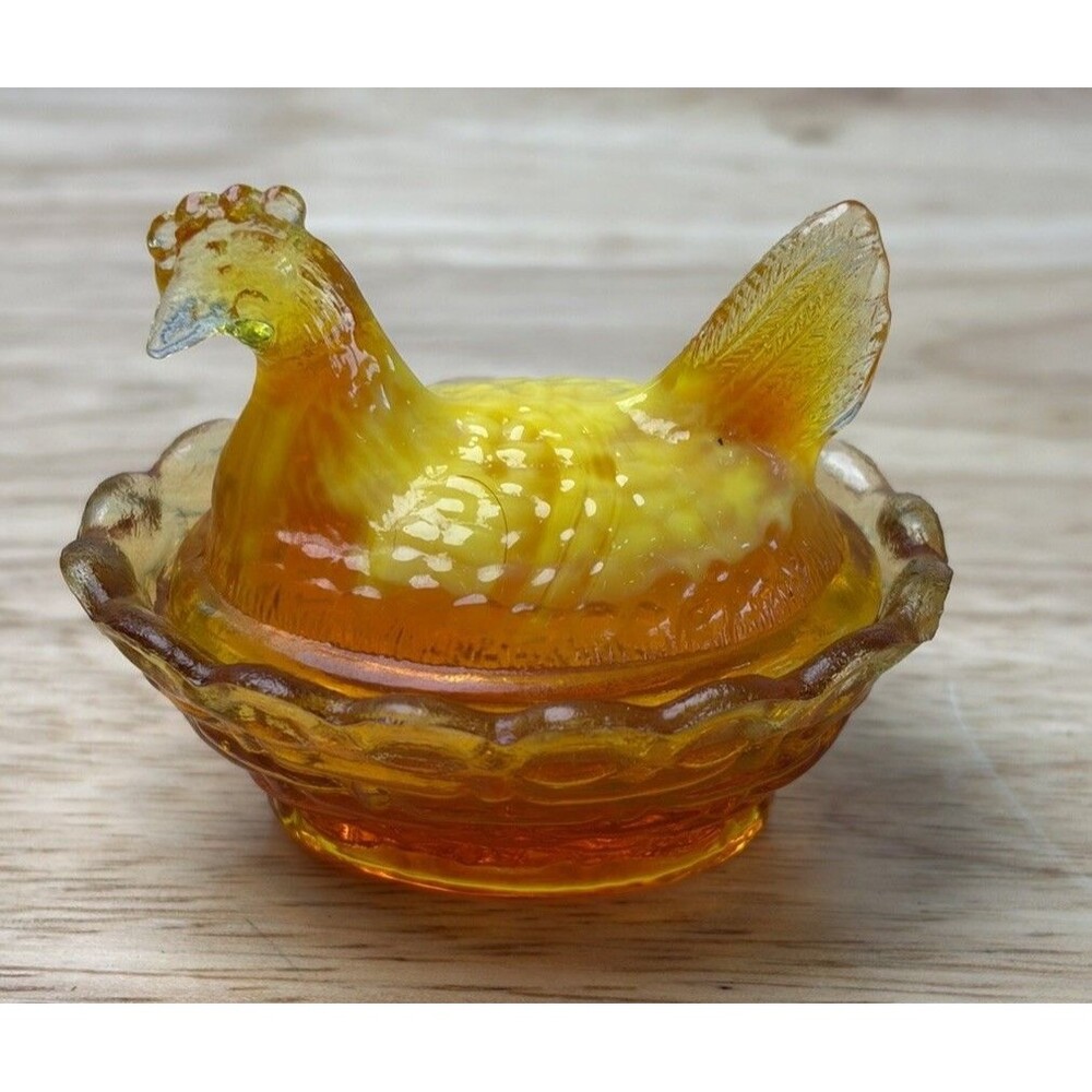 BOYD GLASS HEN ON NEST Salt Cellar Persimmon Slag RARE Vintage Mint
